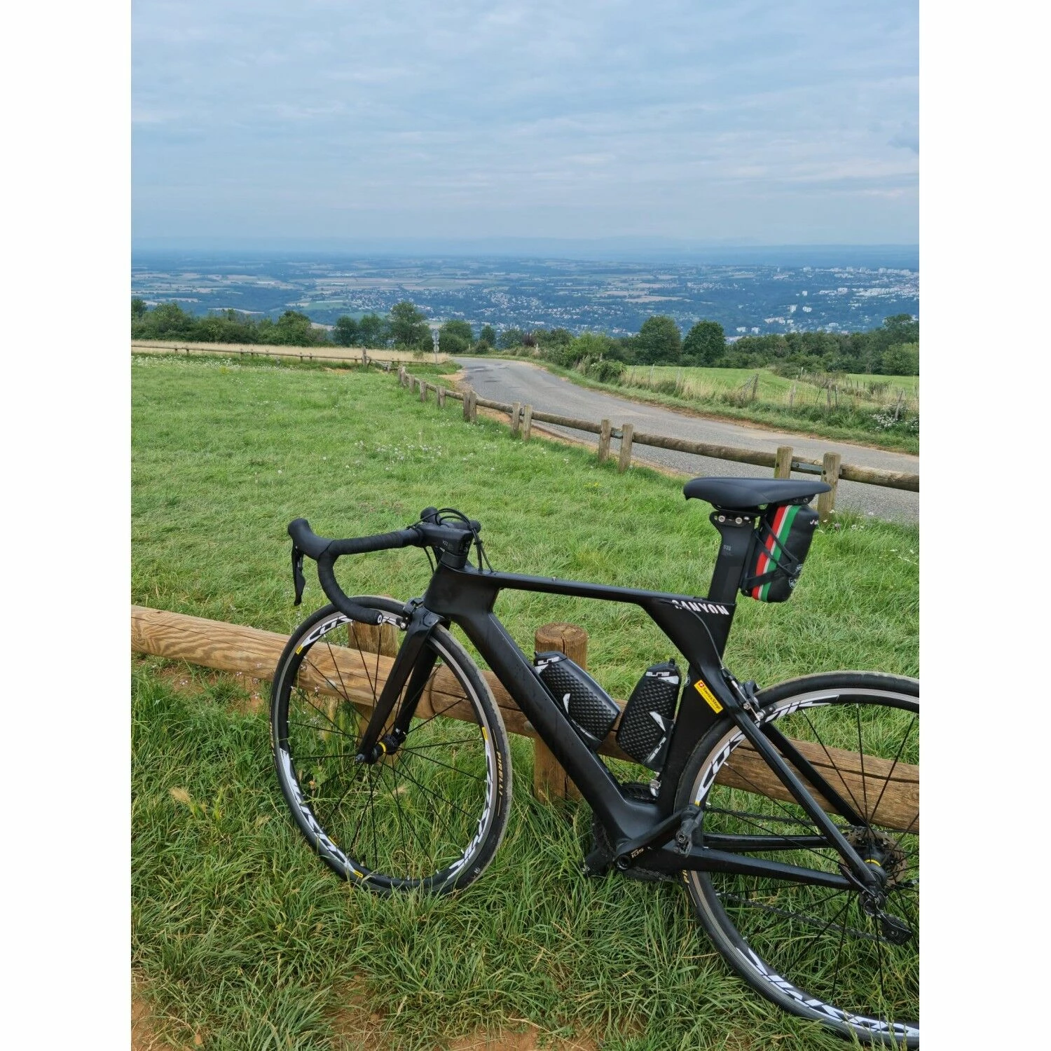 Vélo De Course Canyon - 52 4 Vélo De Course Canyon - 52 – Image 4