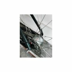 Vélo Tout Chemins Cube -Vélos de route électriques soldes magasin cube hyde pro 2