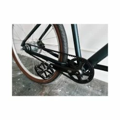 Vélo Tout Chemins Cube -Vélos de route électriques soldes magasin cube hyde pro 4