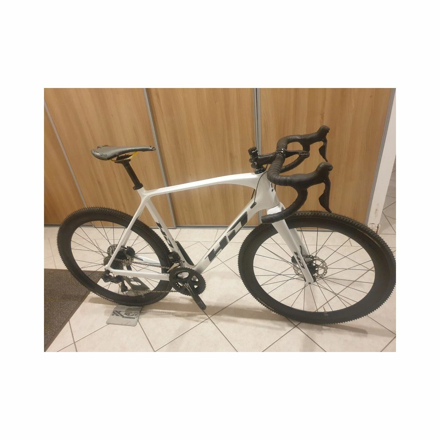 Vélo De Cyclo-cross Shimano - 55 - 700c 4 Vélo De Cyclo-cross Shimano - 55 - 700c – Image 4