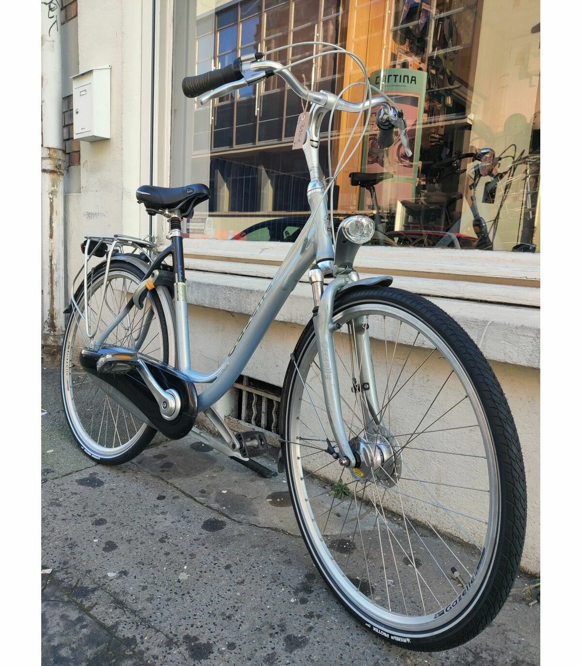 Vélo Hollandais Gazelle - M (53-55) 4 Vélo Hollandais Gazelle - M (53-55) – Image 4