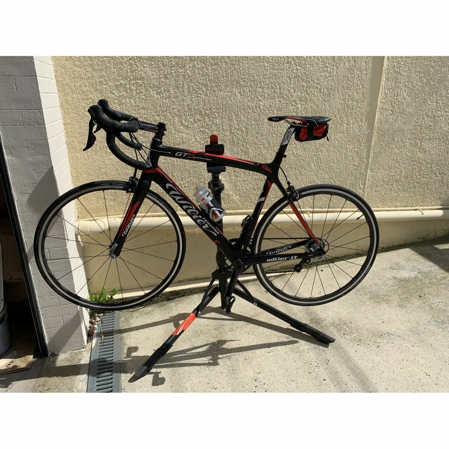 Vélo De Course Wilier Triestina - 56 2 Vélo De Course Wilier Triestina - 56 – Image 2